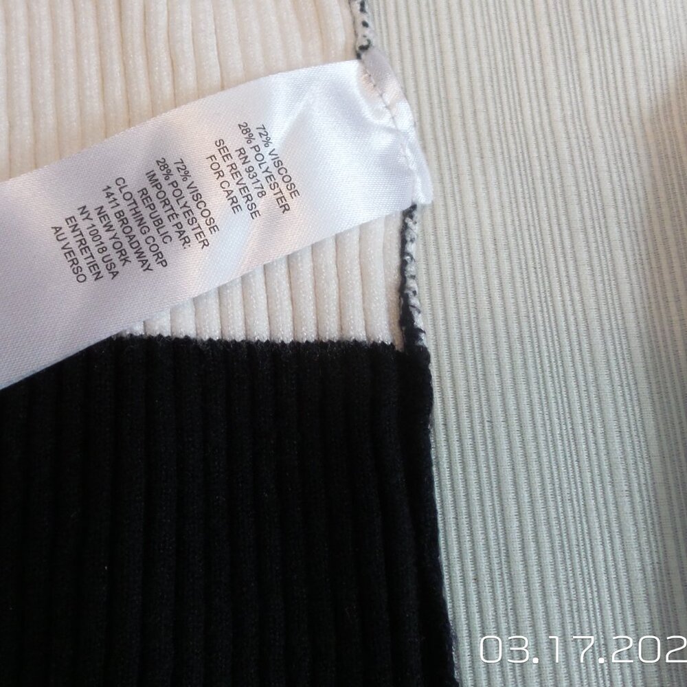 ELIE TAHARI Women's Sweater White w/Black Stripes Size Medium Like NEW - Picture 6 of 9